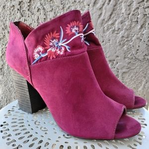 CARLOS SANTANA - TALANA - BERRY - EMBROIDERED  - PEEP TOE BOOTIES - Size 10